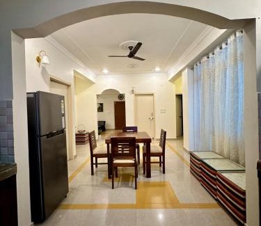 Alambagh Apartment | Cozy Apartment in heart of city near metro