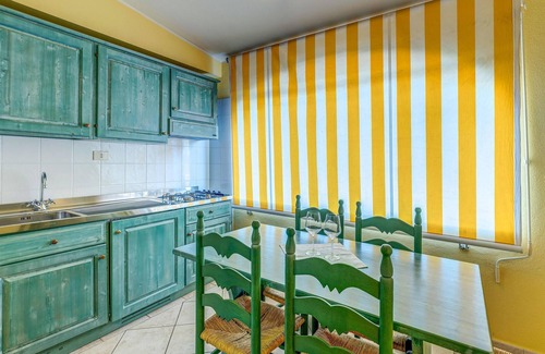 Sos Alinos Apartment | Cozy apartment in Orosei with WiFi