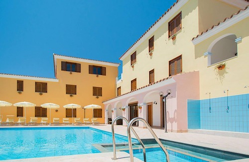 Sos Alinos Apartment | Cozy apartment in Orosei with WiFi