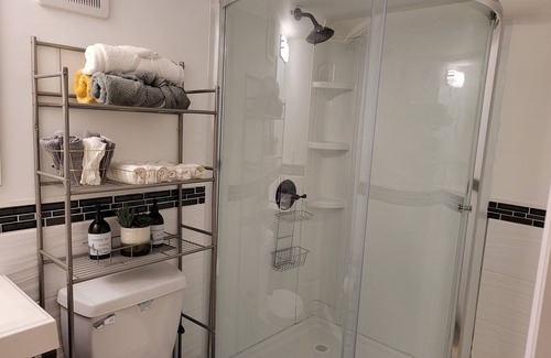 East Shoreham Apartment | Cozy apartment in quaint Ridge with AC, WiFi