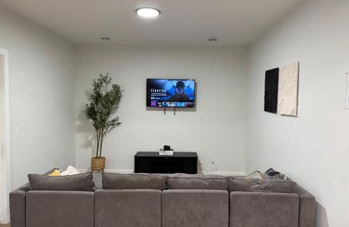 Southwest Calgary Apartment | Cozy Apartment in South West Calgary