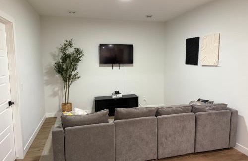 Southwest Calgary Apartment | Cozy Apartment in South West Calgary