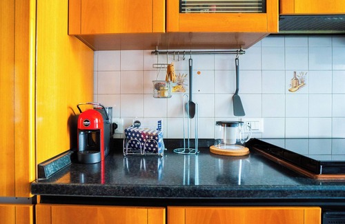 Dergano Apartment | Cozy Apartment Near Bovisa – WiFi, AC, Metro