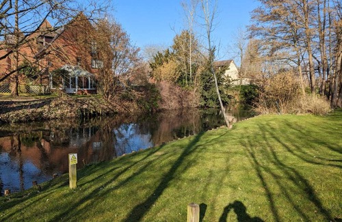 Chilworth Apartment | Cozy apartment near the river in Godalming