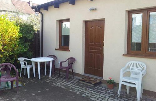 Przymorze Apartment | Cozy Apartment With Garden