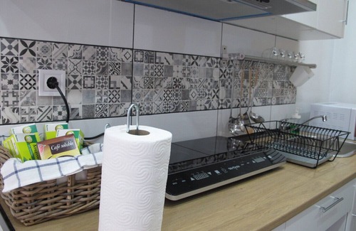 Sant Adria de Besos Apartment | COZY APT. NEXT TO BEACH AND 14 MIN TO BARCELONA