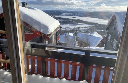 Beitostolen Apartment | Cozy apt ski in/out 2 bedrooms and free use of EV charger