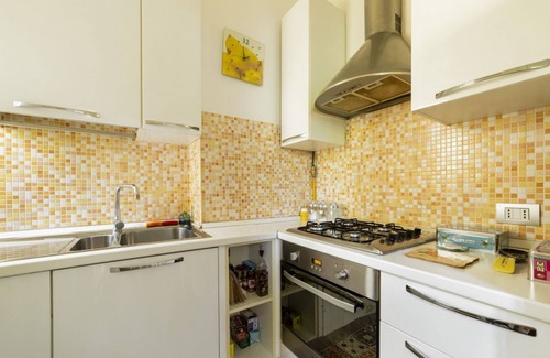 Calvairate Apartment | Cozy APT with balcony - Calvairate neighborhood