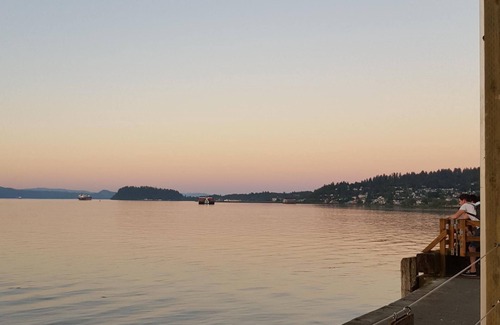 Astoria House | Cozy Astoria Cottage, Million Dollar View, Affordably Priced!
