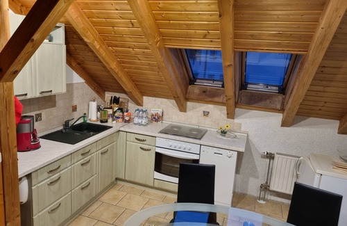 Ilversgehofen Apartment | Cozy attic apartment 10 minutes away from the old town
