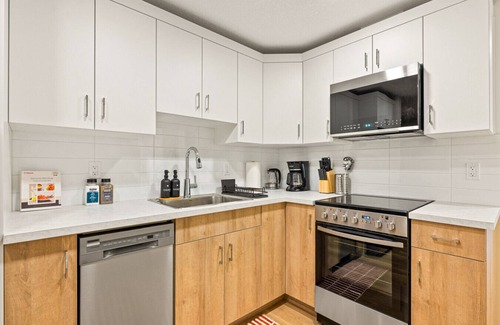 Calgary Condo | Cozy Basement 2 BR Suite » 2 Queens » Games & More