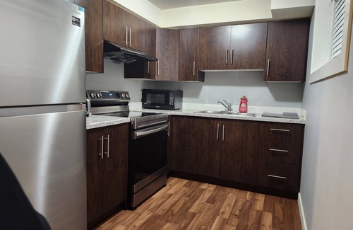 Regina Apartment | Cozy Basement Apartment+Private Entrance+Laundry.