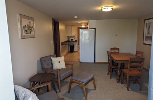 West Tisbury Apartment | Cozy, Basement Efficiency Apartment. 5 minute drive to the beach!