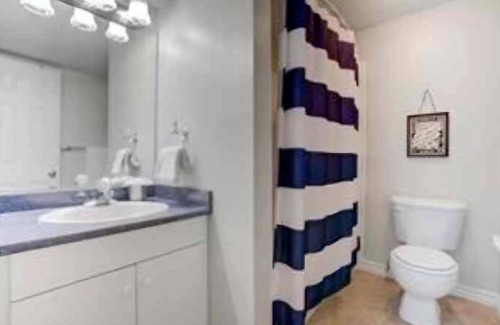 London Apartment | Cozy Basement Suite – Private 1-Bedroom with Full Kitchen