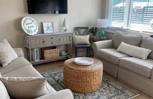 Sea Isle City Condo | Cozy beach condo just one block from the beach. Walk to restaurants and parks.