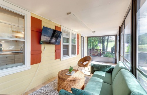 Blairsville Apartment | Cozy Blairsville Studio w/Deck: 15 Yards to Lake!