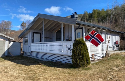 Nissedal House | Cozy cabin with view to Nisser