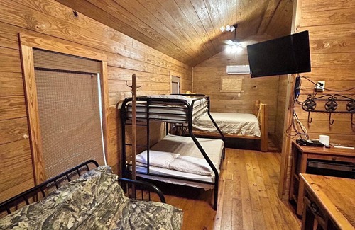 Jasper Cabin | Cozy cabin by the water