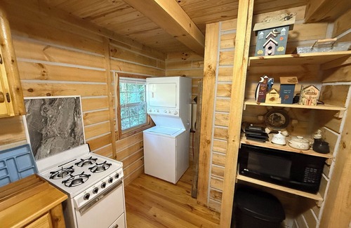 Borden Cabin | Cozy Cabin Escape in Borden, IN – Minutes from Louisville & Outdoor Trails