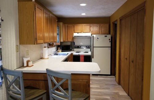 Bushkill Cabin | Cozy Cabin Escape with indoor & outdoor pools, hot tubs, tennis, skiing & more