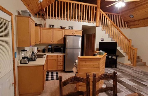 Payson Cabin | Cozy Cabin in a River Community