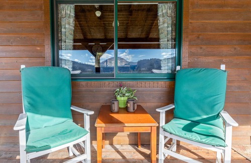 St. Regis Cabin | Cozy cabin in charming Saint Regis with AC, Wi-Fi fishing shopping and much more