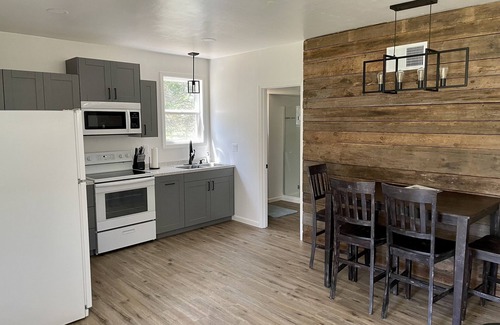 Crivitz Cottage | Cozy Cabin in Crivitz