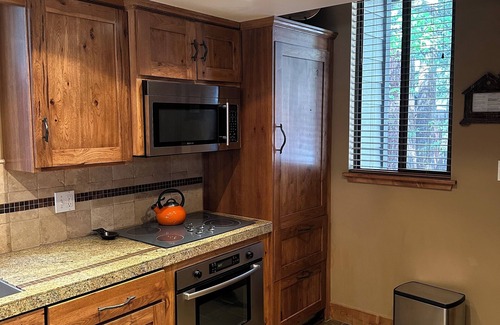 Incline Village Cabin | Cozy Cabin in Incline - 100% walkability