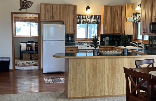 Newcastle Cabin | Cozy cabin in the beautiful Black Hills