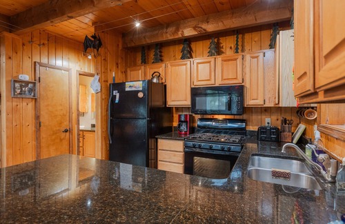 Pagosa Springs Cabin | Cozy Cabin | Near Shopping, Dining, Skiing, Golfing