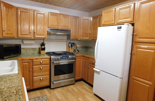 Island Park Cabin | Cozy cabin on Bills Island just 45 minutes from YNP
