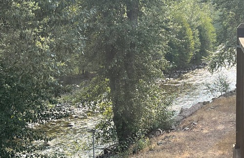 Twisp Cabin | Cozy cabin on the Twisp River. Just 5 minutes from town on Twisp River