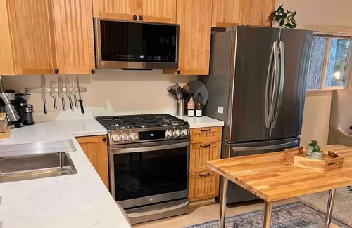 Enumclaw Cabin | Cozy Cabin on Walker Lake in Enumclaw