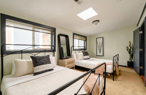 Belmont House | Cozy Calm Vibes in PDX- Near Local Coffee & Food