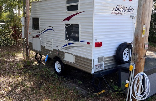 North Fort Myers House | Cozy Camper close to the Gulf Coast Beaches