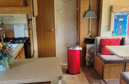 Christiansburg Cabin | Cozy Camper in Christiansburg
