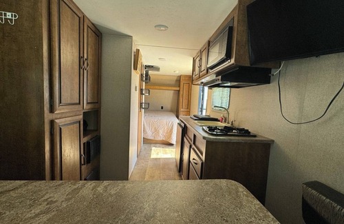 Jensen Beach RV Rental | Cozy campground in peaceful Jensen Beach with AC, WiFi, fitness room