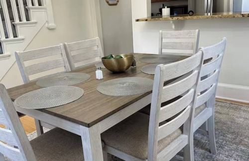 Salisbury House | Cozy Cape Cod in lovely Allentown with modern amenities