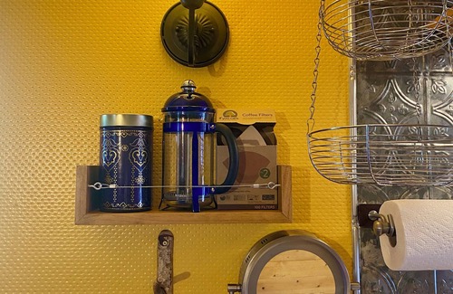 Mississippi District House | Cozy caravan in Mississippi area of Portland with WiFi, AC