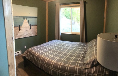 Anglemont Cabin | Cozy Cariboo Cabin - Shuswap Vacations and Sledding Accommodation