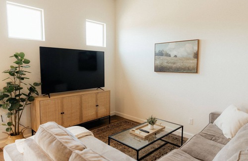 Cortina House | Cozy Casita tucked away at the end of a quiet cul-de-sac