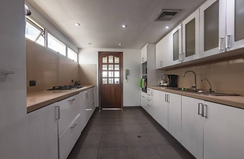 Cartagena District Apartment | Cozy Castillogrande beachfront 4 bedroom apartment