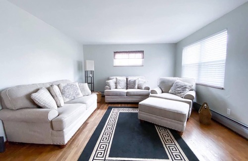 Bridgeville House | Cozy Century-Old Cottage in Historic Bridgeville