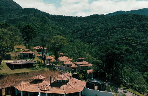 Mirantao Ski Chalet | Cozy chalet in charming Mirantão with WiFi, AC