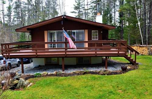 Londonderry Ski Chalet | Cozy Chalet on Magic Mountain