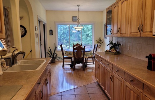 Point Roberts Cottage | Cozy Classy Country Cottage