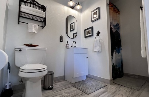 Groveland Apartment | Cozy, Clean, and Private. Close to Yosemite