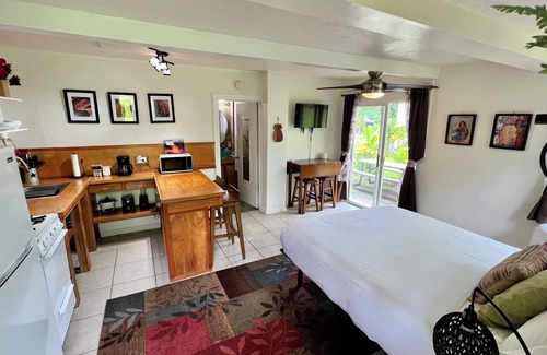 Keaukaha House | Cozy, Clean Studio close to Beach!