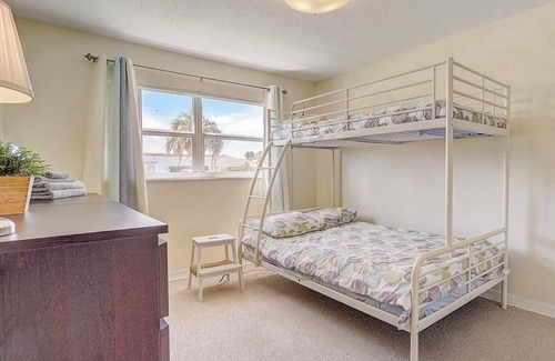 Banana River Estates Condo | Cozy Cocoa Beach With Pool, Walking Distance to the Beach and the Famous Pier