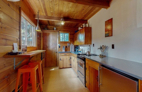 Government Camp Cabin | Cozy & comfortable mountain cabin with great Government Camp location